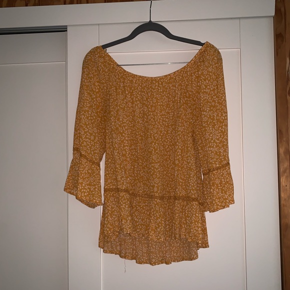 Democracy Tops - Cute mustard flowy shirt, perfect for fall!